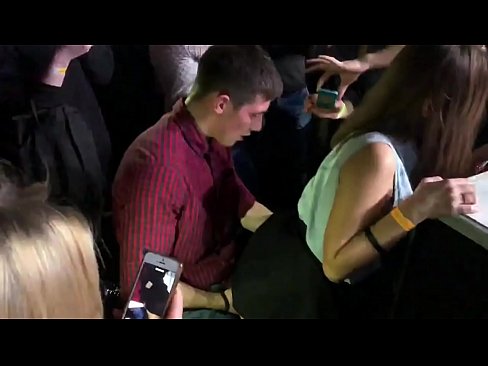 ❤️ Sex nyata dina nightclub Rusia. gadis Rusia 18 taun heubeul dina anus jeung heunceut fucked di nightclub a ️ porno dina su.pornoxlxx.ru ﹏